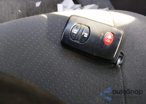 2013 Toyota Prius Two из США, поврежденный, VIN JTDKN3DU2D1678144